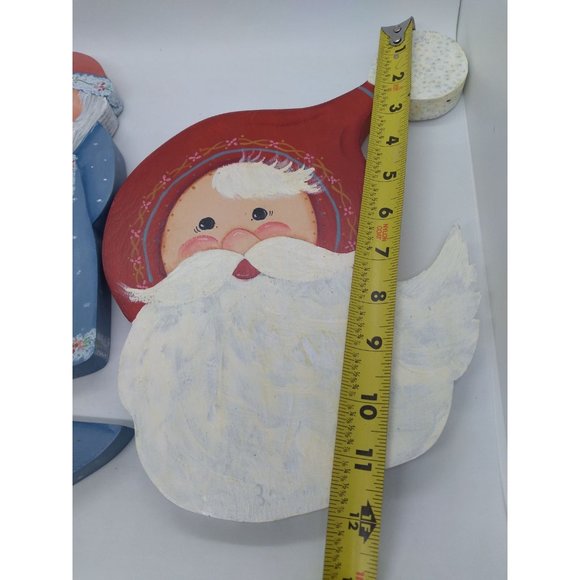Two vintage handcrafted wooden Santa Claus Decorative Plaques - Picture 8 of 11